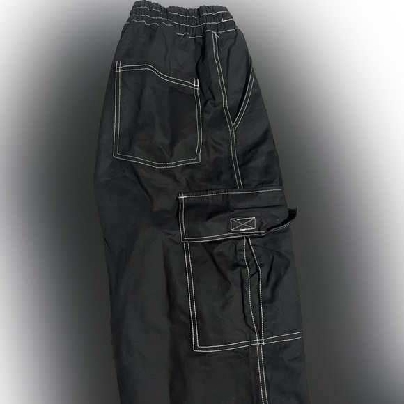 Cargo pants - Picture 2 of 2